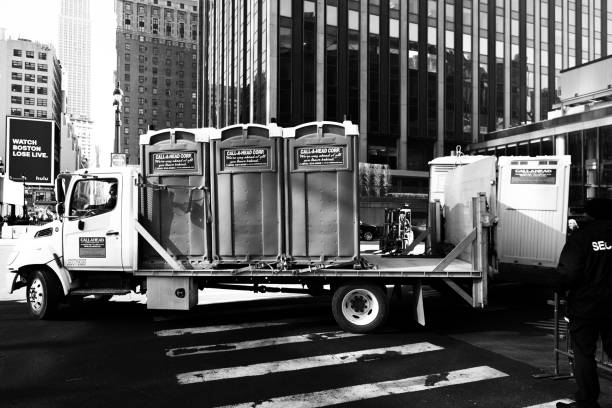 Best Portable toilet rental cost  in Laurinburg, NC